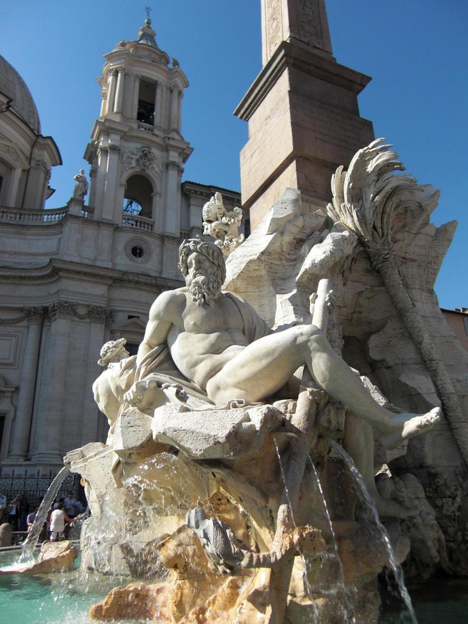 Piazza Cancelleria * Rome